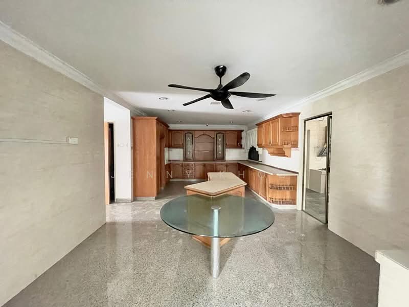 Terraced House for Sale in Usj 11 (Subang Jaya) - Jenny Khoo - Kitchen - PropertyGuru.com.my