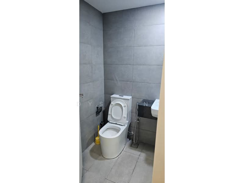 Kondominium untuk Disewa di Waterside Residence - Dyson Ng - Bathroom - PropertyGuru.com.my