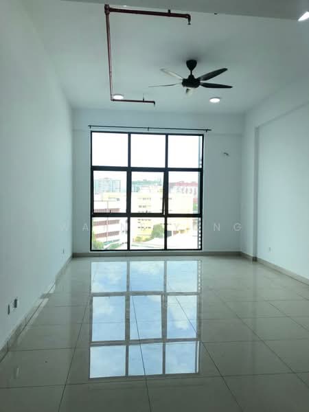 Servis Apartment untuk Dijual di Boulevard 51 - Wayne Yong - Living Room - PropertyGuru.com.my