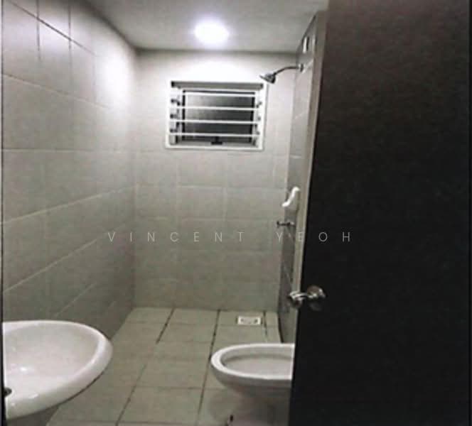 Condominium for Rent at Residensi KepongMas - Vincent Yeoh - Bathroom - PropertyGuru.com.my