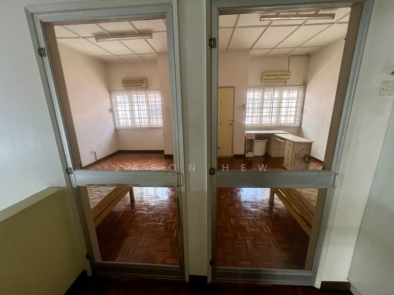 Rumah Teres 2 Tingkat untuk Dijual di SS 23, Taman Sea (Petaling Jaya) - Jason Hew - PropertyGuru.com.my