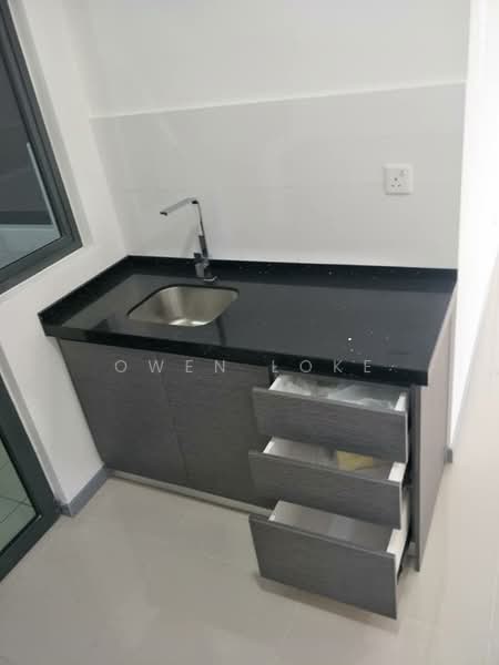 Servis Apartment untuk Disewa di United Point (Residensi Berpadu) - Owen Loke - Kitchen - PropertyGuru.com.my