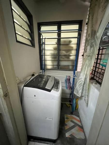 Untuk Dijual - Mayang