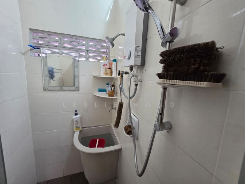 Rumah Teres 1 Tingkat untuk Dijual di Taman Chai Leng (Perai) - Leslie Hong - Bathroom - PropertyGuru.com.my