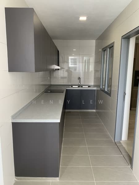Kondominium untuk Disewa di Lakefront Residence - Henry Lew - PropertyGuru.com.my