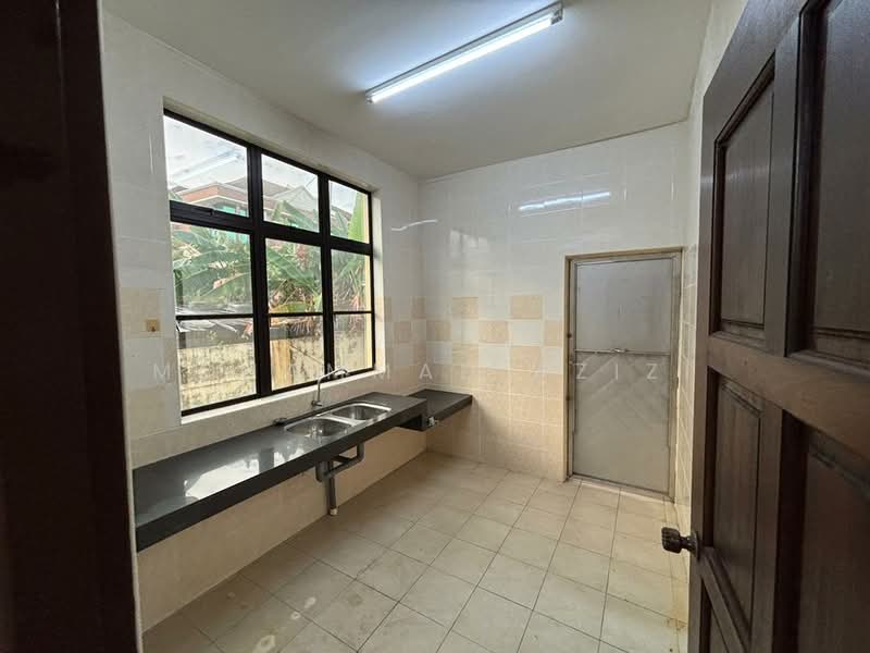 Bungalow for Sale in Alor Akar (Kuantan) - Mohammad Azizi - PropertyGuru.com.my