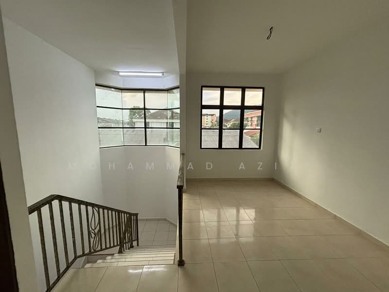 Bungalow for Sale in Alor Akar (Kuantan) - Mohammad Azizi - PropertyGuru.com.my