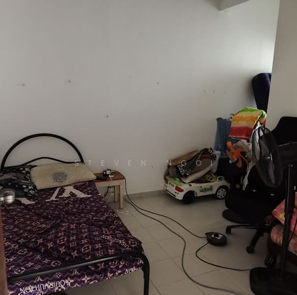 Rumah Bandar untuk Dijual di Taman Scientex Senai (Senai) - Steven Ngoi - Bedroom - PropertyGuru.com.my