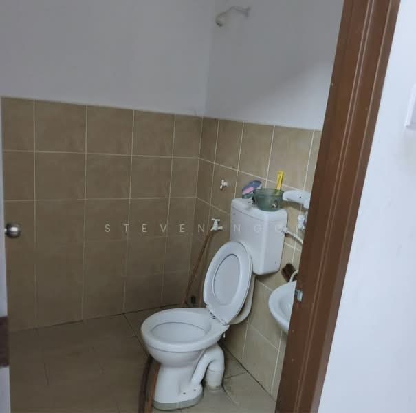 Rumah Bandar untuk Dijual di Taman Scientex Senai (Senai) - Steven Ngoi - Bathroom - PropertyGuru.com.my