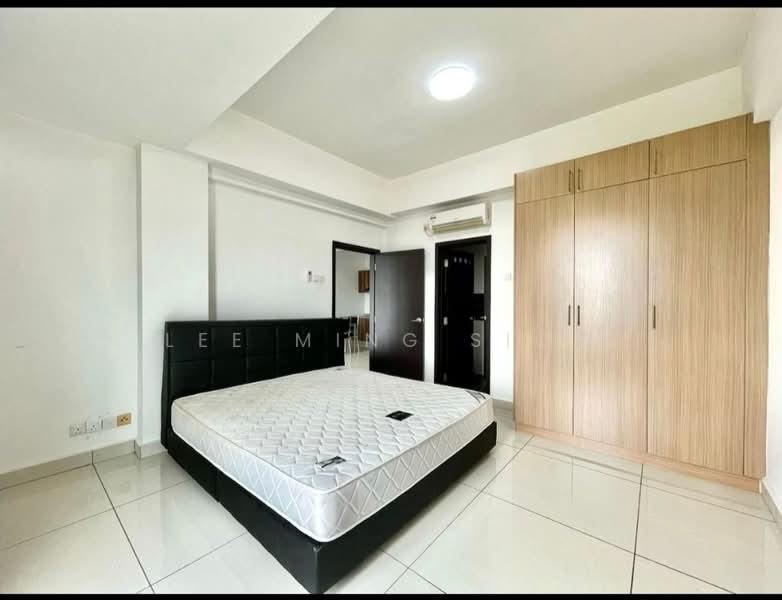 Service Residence for Sale at D'Inspire Residence (Inspira Bestari) - Lee Ming Siow - Bedroom - PropertyGuru.com.my