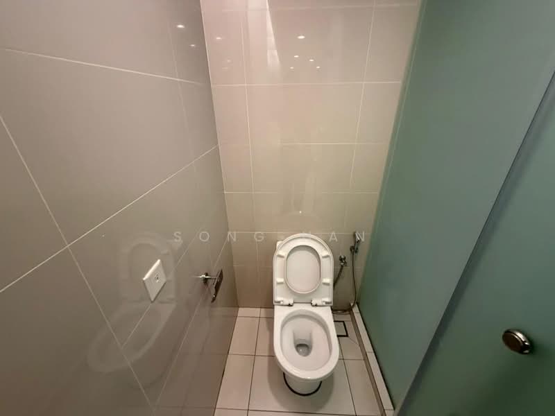 Servis Apartment untuk Disewa di Camellia Serviced Suites - Song Han - Bathroom - PropertyGuru.com.my