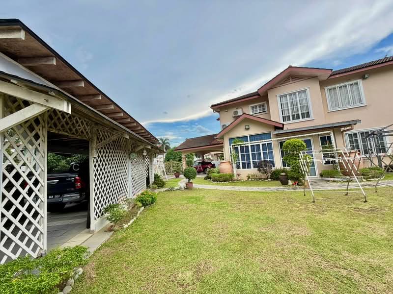 Semi-Detached House for Sale in Ampang (Selangor) - Cik Maya Abdul - Exterior - PropertyGuru.com.my