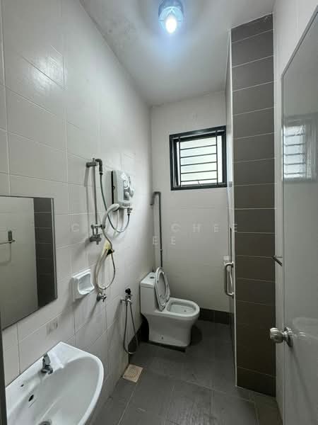Rumah Teres 2 Tingkat untuk Disewa di Bukit Indah (Iskandar Puteri (Nusajaya)) - Chew Chee Yee - Bathroom - PropertyGuru.com.my