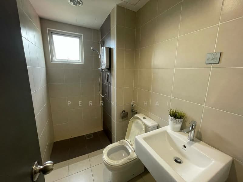 Servis Apartment untuk Disewa di United Point (Residensi Berpadu) - Perry Chai - Bathroom - PropertyGuru.com.my