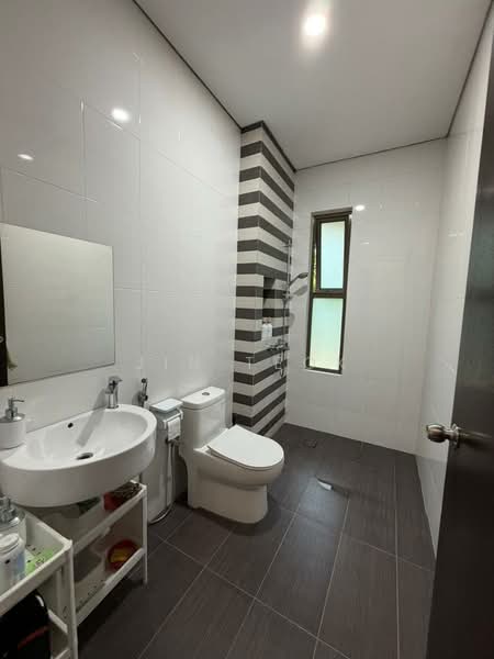 Rumah Berkembar untuk Disewa di East Ledang (Iskandar Puteri (Nusajaya)) - Jin Teok - Bathroom - PropertyGuru.com.my