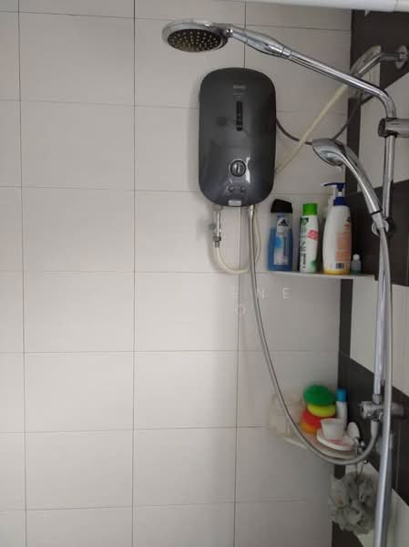 Pejabat untuk Dijual di Taman Bukit Jambul (Bukit Jambul) - Sherlene Choo - Bathroom - PropertyGuru.com.my