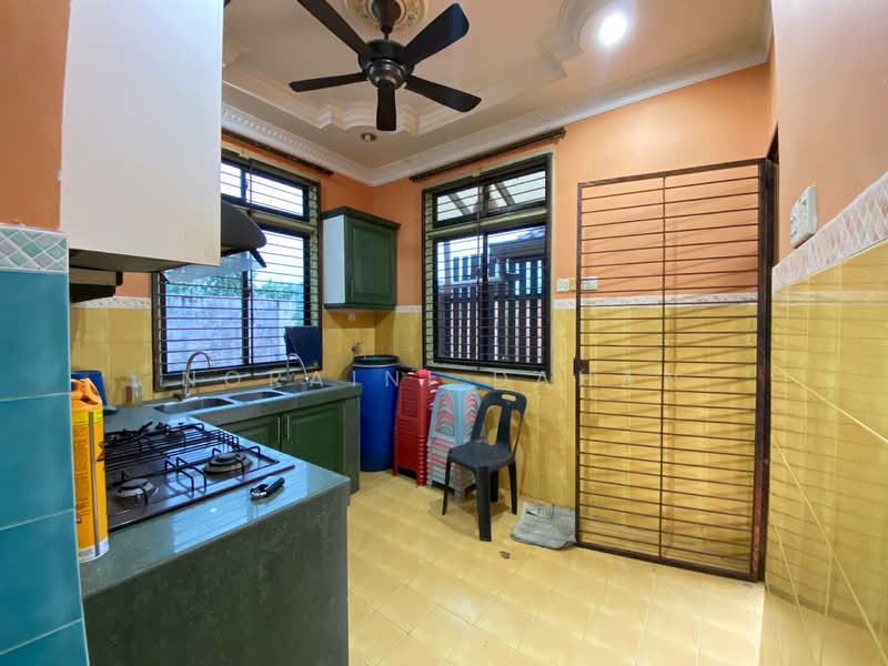 2-storey Terraced House for Sale in Ukay Bistari (Ulu Kelang) - Noraini Dahan - Kitchen - PropertyGuru.com.my