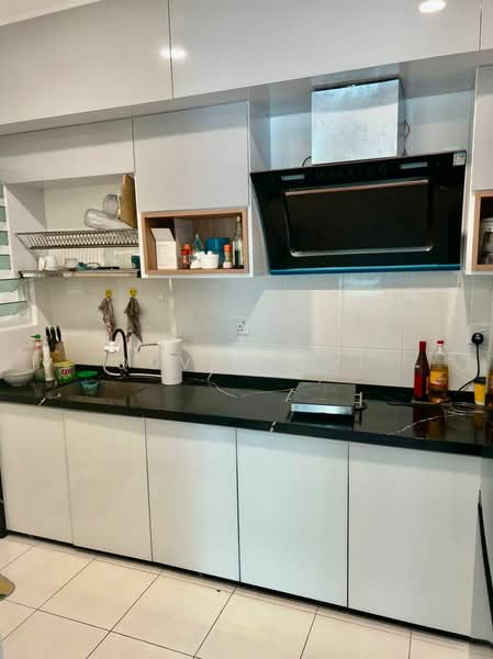 Kondominium untuk Disewa di i-Santorini - Quvee Ooi - Kitchen - PropertyGuru.com.my