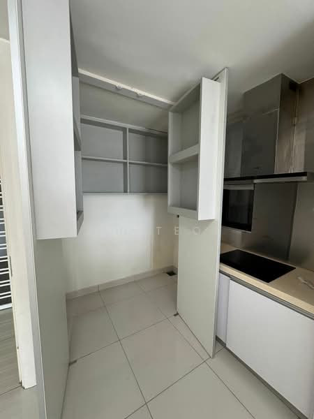 Service Residence for Sale at Southkey Mosaic - Jin Teok - Kitchen - PropertyGuru.com.my