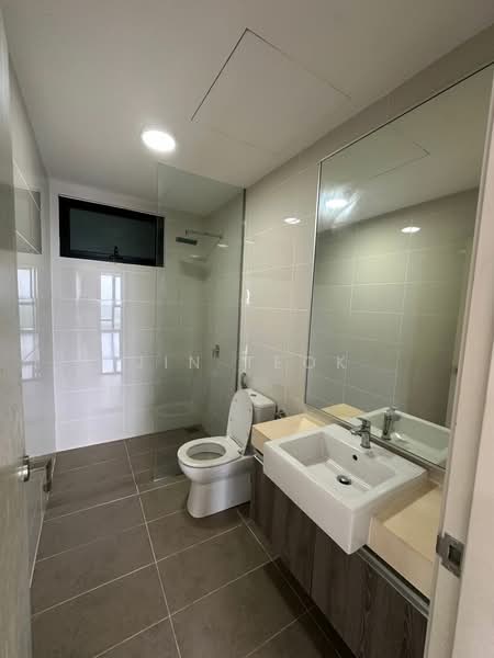 Service Residence for Sale at Southkey Mosaic - Jin Teok - Bathroom - PropertyGuru.com.my