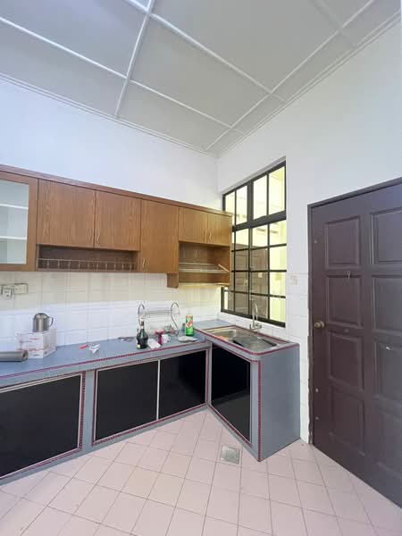 For Rent - Taman Molek