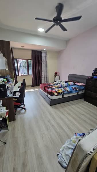 3-storey Terraced House for Sale in Selayang (Selangor) - Sherry Chang - Bedroom - PropertyGuru.com.my