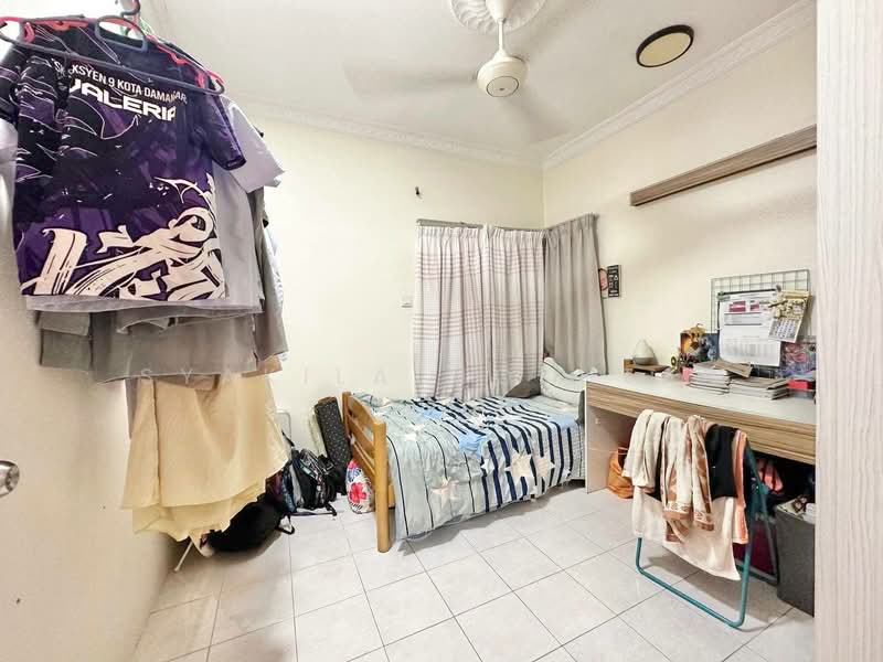 Kondominium untuk Dijual di De Rozelle - Syakila Mokhtar - Bedroom - PropertyGuru.com.my