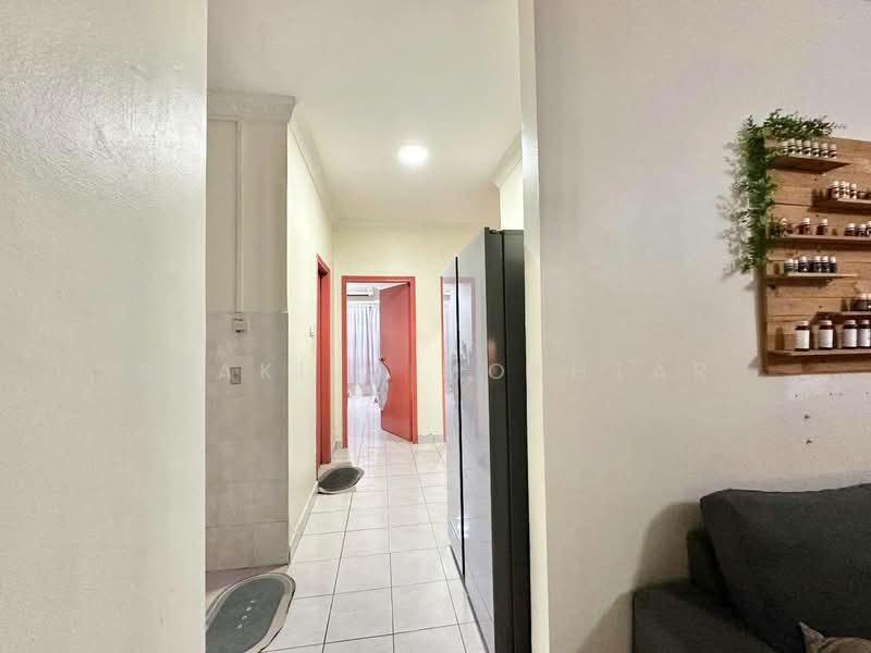 Kondominium untuk Dijual di De Rozelle - Syakila Mokhtar - Corridor - PropertyGuru.com.my