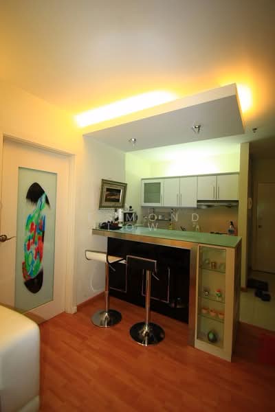 Servis Apartment untuk Disewa di Parkview Service Apartment - Desmond Low - Kitchen - PropertyGuru.com.my