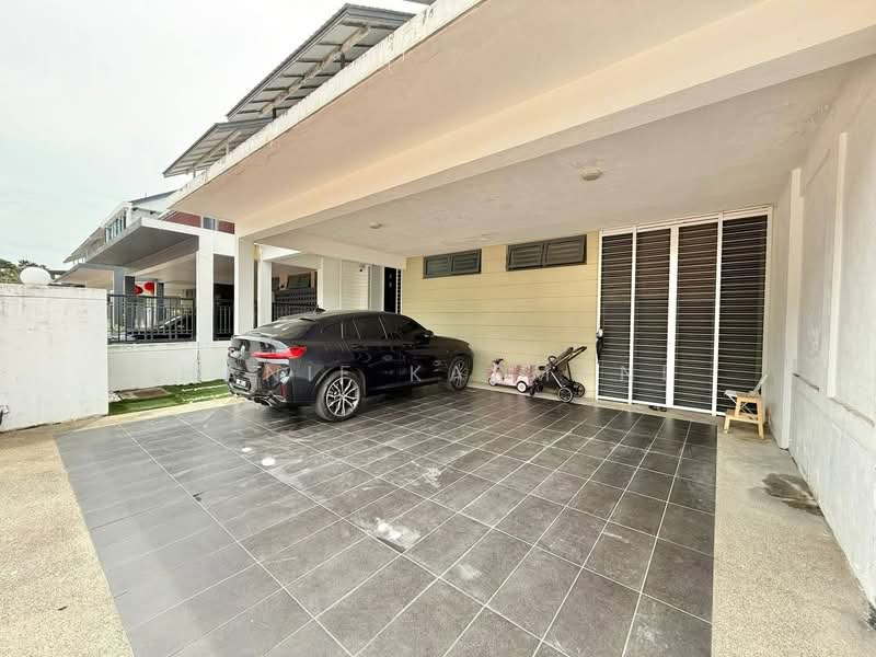 3-storey Terraced House for Sale in Denai Alam (Shah Alam) - Hanif Kasmani - PropertyGuru.com.my
