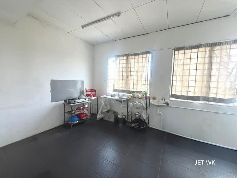 Kedai / Pejabat untuk Dijual di Port Klang (Pelabuhan Klang) (Selangor) - Joanne Lim - Kitchen - PropertyGuru.com.my