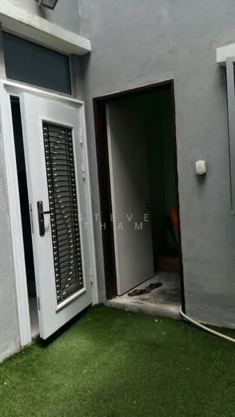 1.5-storey Terraced House for Sale in D'alpinia (Puchong) - Steve Tham - Exterior - PropertyGuru.com.my
