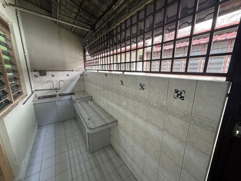 Rumah Teres 2 Tingkat untuk Dijual di Bandar Baru Tambun (Tambun) - Nicholas Lee - Kitchen - PropertyGuru.com.my