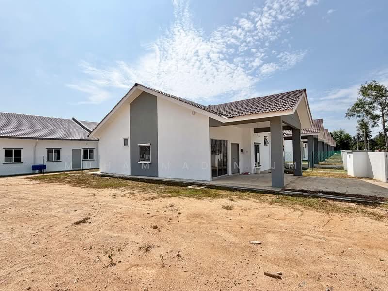 Semi-Detached House for Sale in Kampung Tebing Tembah (Kuala Paka) - Muhammad Najmi - Exterior - PropertyGuru.com.my