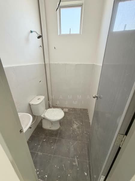 Semi-Detached House for Sale in Kampung Tebing Tembah (Kuala Paka) - Muhammad Najmi - Bathroom - PropertyGuru.com.my