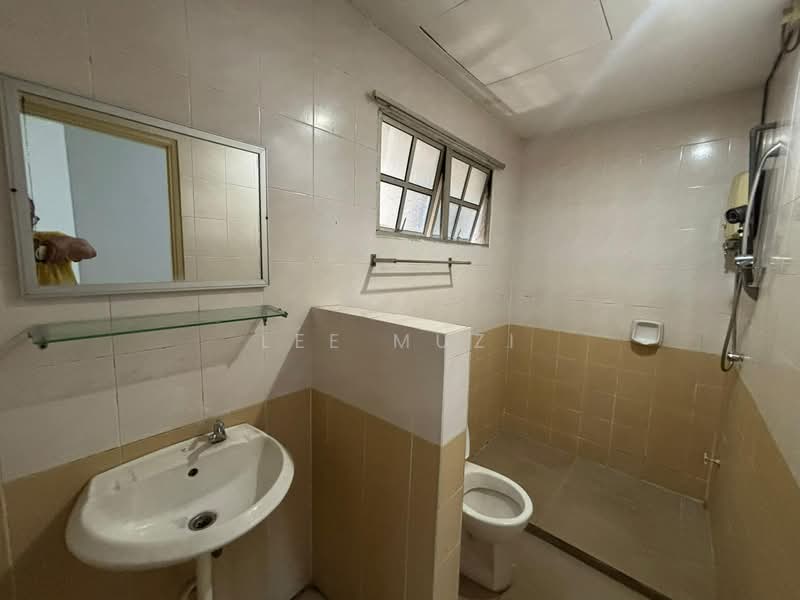Condominium for Rent at Bercham Prima (Ipoh Kiara) - Lee Muzi - Bathroom - PropertyGuru.com.my