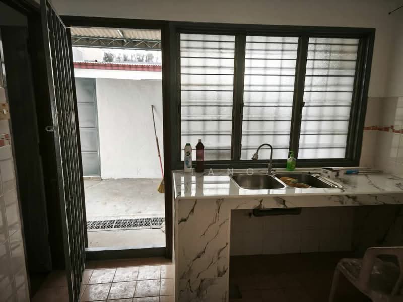 Rumah Teres untuk Disewa di Bandar Puteri Klang (Klang) - KC Tang - Kitchen - PropertyGuru.com.my