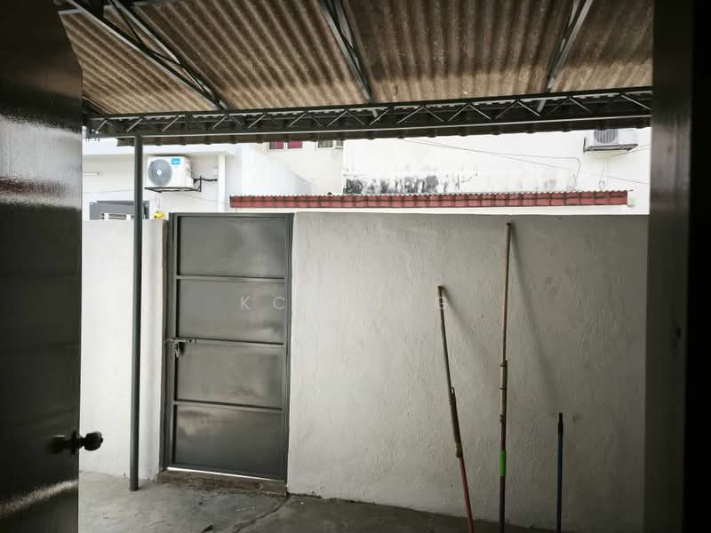 Rumah Teres untuk Disewa di Bandar Puteri Klang (Klang) - KC Tang - Exterior - PropertyGuru.com.my