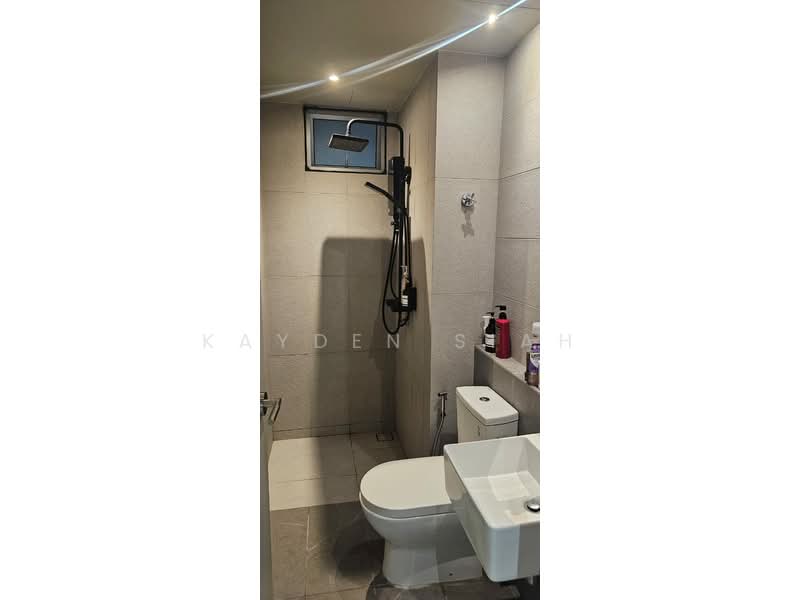 Kondominium untuk Disewa di Lakefront Residence - Kayden Siah - Bathroom - PropertyGuru.com.my