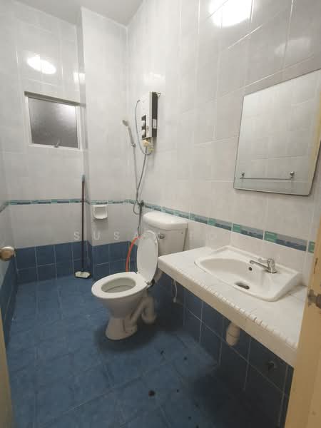 Kondominium untuk Dijual di Ampang Boulevard - Susan Foo - Bathroom - PropertyGuru.com.my
