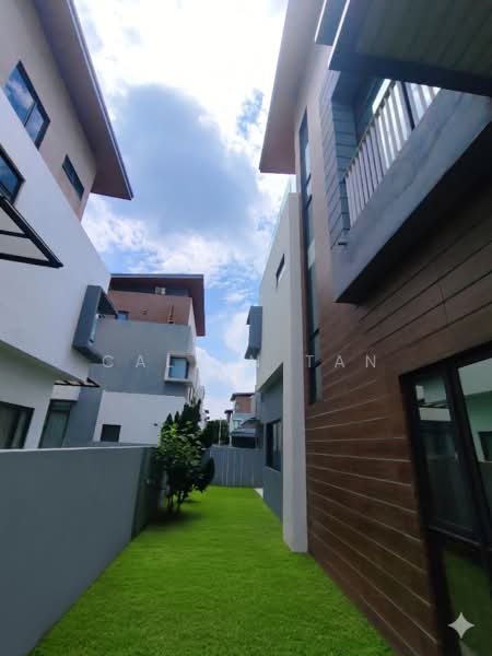 Zero-Lot Bungalow for Sale in Klang (Selangor) - Calvin Tan - Exterior - PropertyGuru.com.my