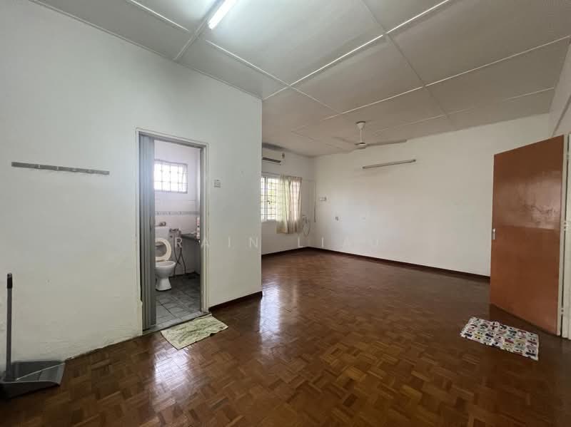 2-storey Terraced House for Sale in Taman Sentosa (Klang) - Rain Liau - Living Room - PropertyGuru.com.my