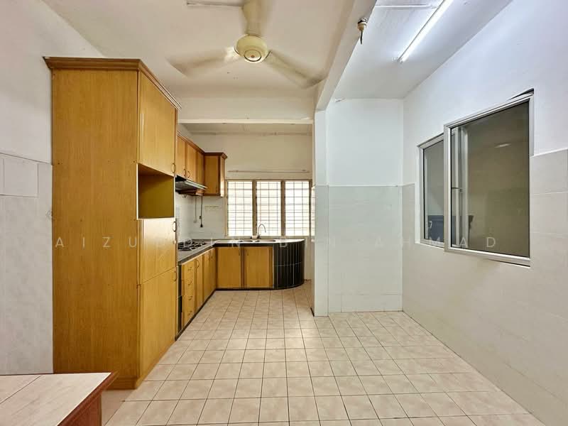 Rumah Teres 2 Tingkat untuk Dijual di TAMAN PUCHONG UTAMA (Puchong) - Aizuddin bin Ahmad - Kitchen - PropertyGuru.com.my
