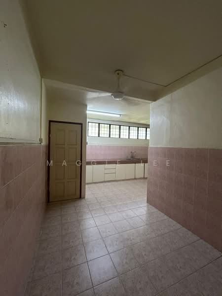 2-storey Terraced House for Sale in Taman Skudai Baru (Skudai) - Maggie Lee - Kitchen - PropertyGuru.com.my
