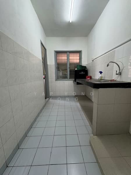 Flat for Sale at Bandar Damai Perdana (Low Cost) - Yap Yong Yong - Kitchen - PropertyGuru.com.my