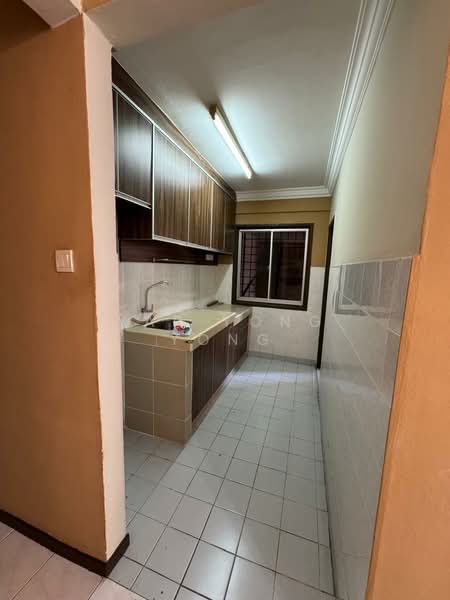 Flat for Sale at Bandar Damai Perdana (Low Cost) - Yap Yong Yong - Kitchen - PropertyGuru.com.my
