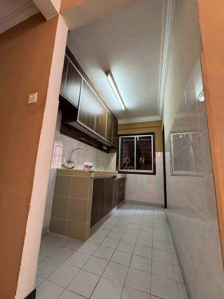Flat for Sale at Bandar Damai Perdana (Low Cost) - Yap Yong Yong - Kitchen - PropertyGuru.com.my