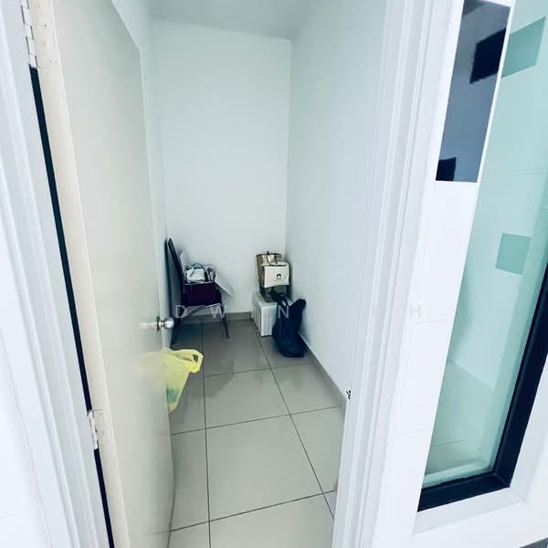 Service Residence for Rent at D'Summit Residences - Eldwin Soh - Interior - PropertyGuru.com.my
