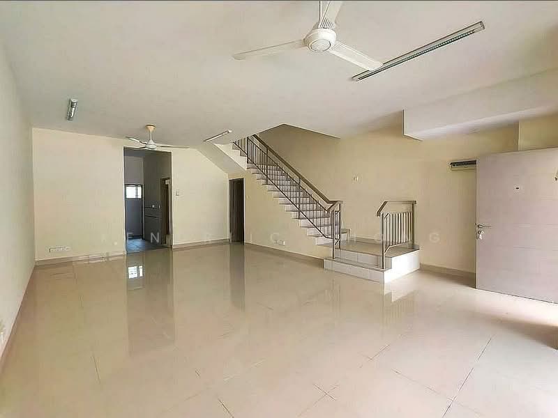 Rumah Teres 2 Tingkat untuk Disewa di Alam Nusantara (Setia Alam) - Kendriic Chong - Living Room - PropertyGuru.com.my