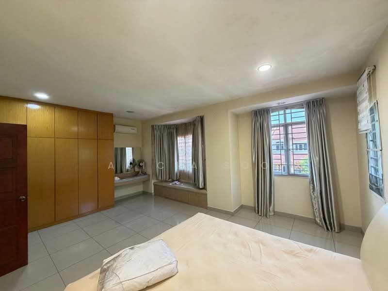 2-storey Terraced House for Sale in Taman Sri Putra Mas (Sungai Buloh) - Alicia Soo - Bedroom - PropertyGuru.com.my
